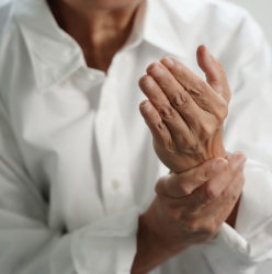 COMBATER A ARTRITE REUMATOIDE